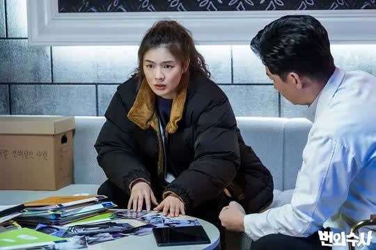 法外查抄的剧照